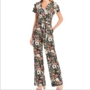 Antonio Melani NWT size 0 Lilli Black Short Sleeve Floral Wide Leg Jumpsuit